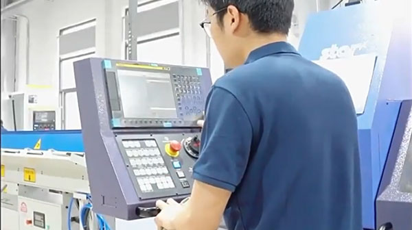 焊接机厂家图片