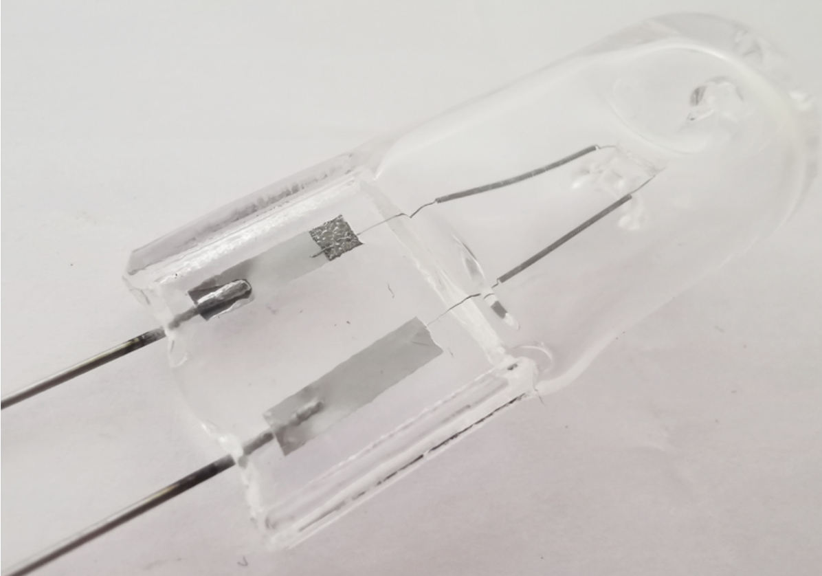 钨丝与金属片焊接工艺样品