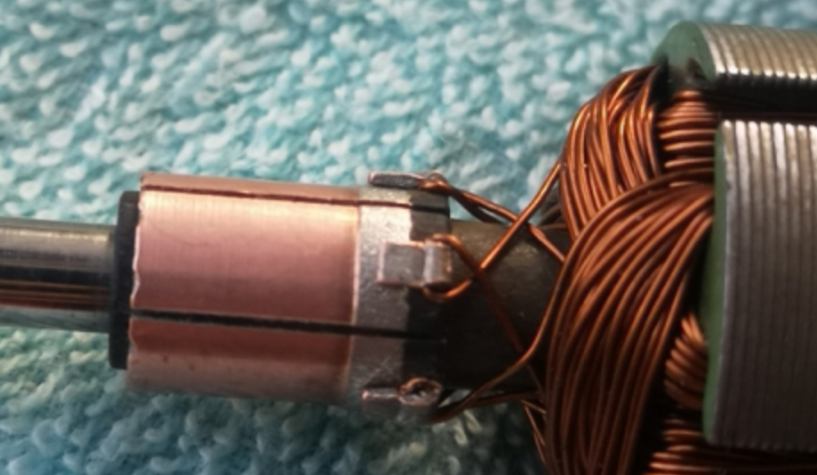 马达定子漆包线与钩子焊接工艺样品